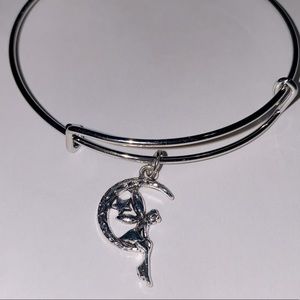 🧚♀️🌙⭐️4/$25⭐️Fairy on Crescent Moon with Star Expandable Charm Bracelet